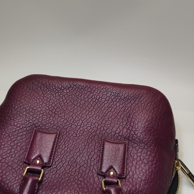 Burberry 牛皮純色字母Logo斜背包單肩包-16