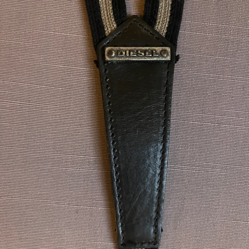 ✨ DIESEL 真皮條紋吊帶|經典街頭造型單品-6