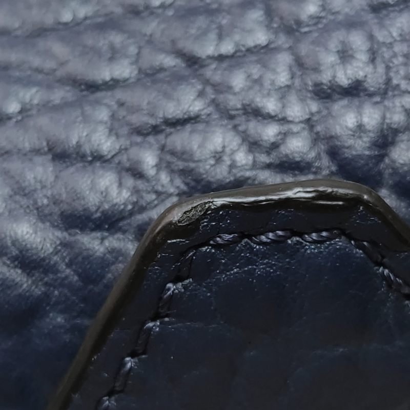 Burberry 牛皮純色銘牌標誌拉鍊手提包-13