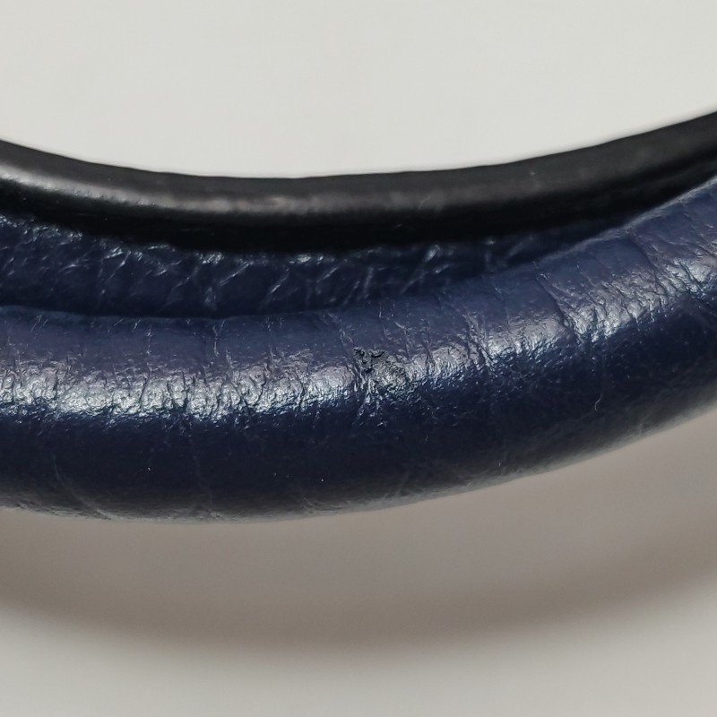 Burberry 牛皮純色銘牌標誌拉鍊手提包-15