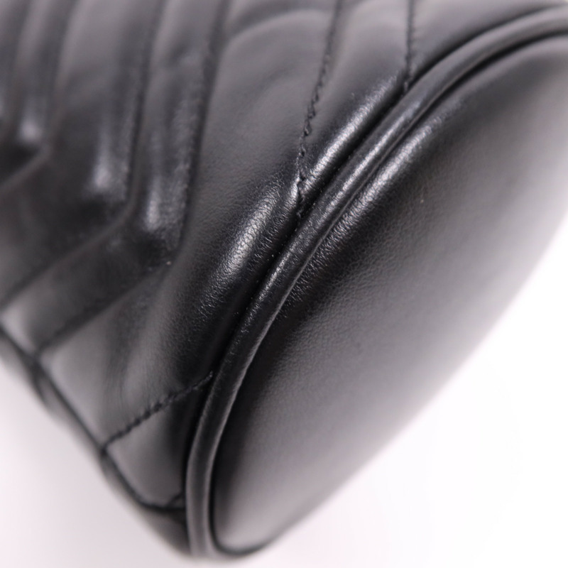 GUCCI 牛皮皮革GG Marmont Bucket金扣肩背袋-8