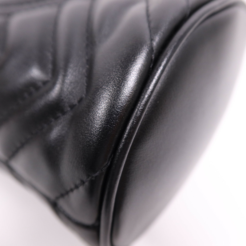 GUCCI 牛皮皮革GG Marmont Bucket金扣肩背袋-10