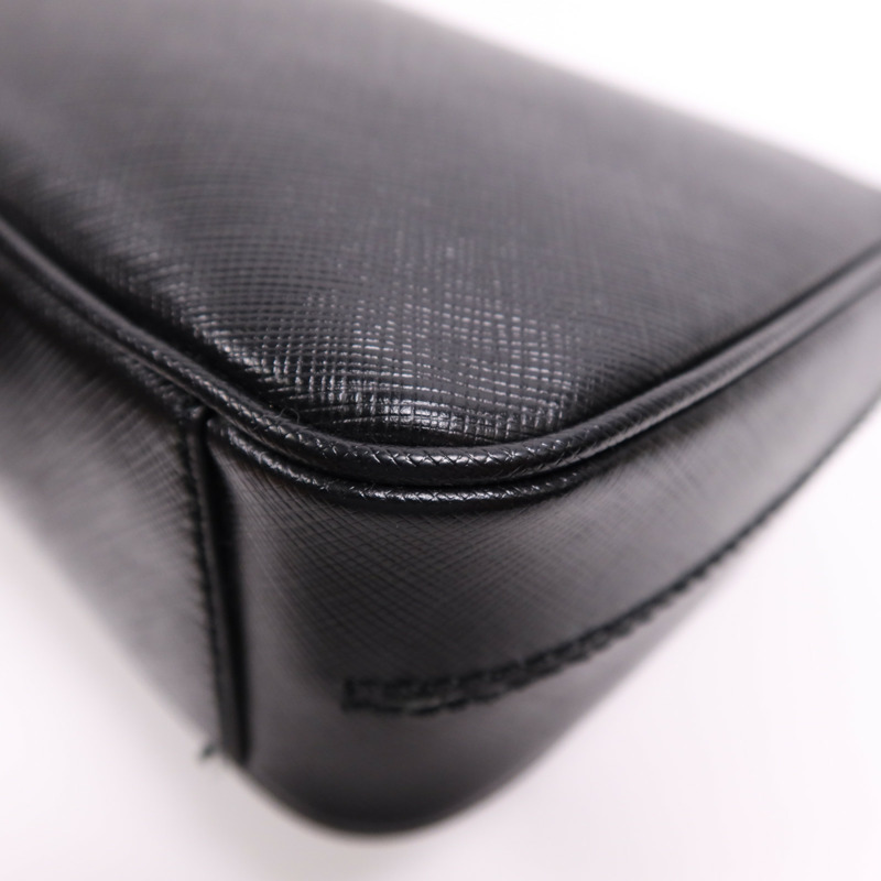 Salvatore Ferragamo 牛皮皮革Chain Shoulder Bag銀扣鏈帶肩背袋-6