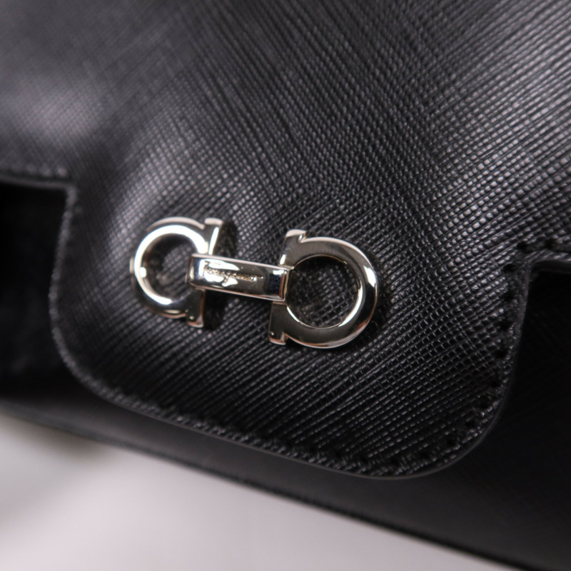 Salvatore Ferragamo 牛皮皮革Chain Shoulder Bag銀扣鏈帶肩背袋-9