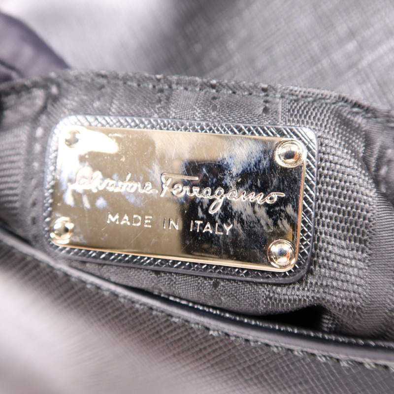 Salvatore Ferragamo 牛皮皮革Chain Shoulder Bag銀扣鏈帶肩背袋-13