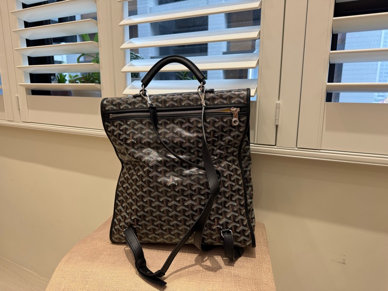 Goyard SAINT LEGER 中性雙扣翻 蓋折疊後背包（黑）-1