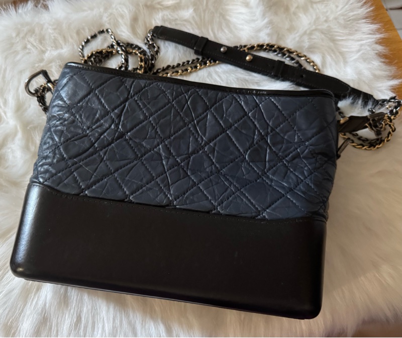 Chanel Gabrielle Hobo 中號深藍牛仔單寧藍色拼黑色金釦牛皮-0