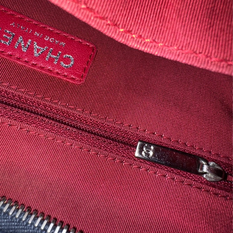 Chanel Gabrielle Hobo 中號深藍牛仔單寧藍色拼黑色金釦牛皮-12