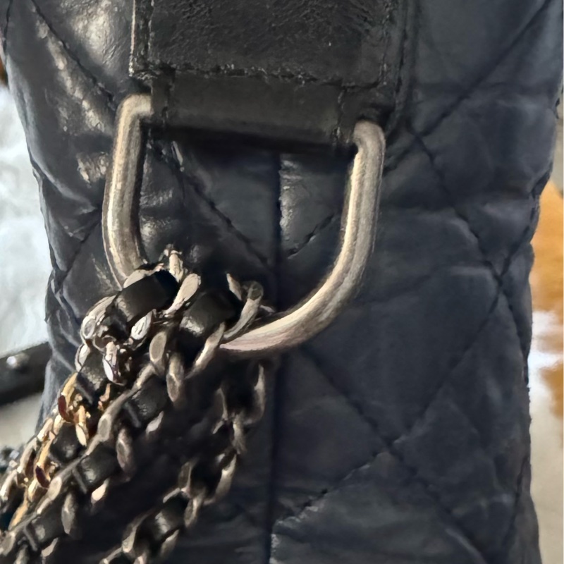 Chanel Gabrielle Hobo 中號深藍牛仔單寧藍色拼黑色金釦牛皮-15