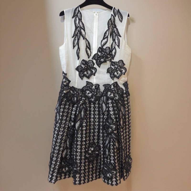 義大利精品中的精品ALBERTA FERRETTI立體蕾絲刺繡小禮服IT40-5