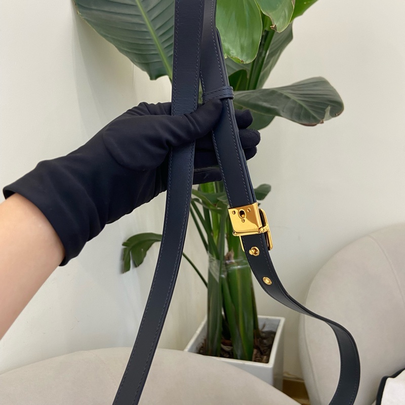 Dior迪奧 蒙田30 肩帶可以調節 尺寸約24x17x8cm-16