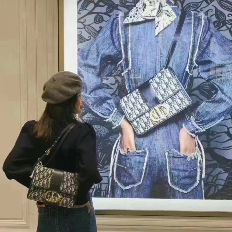 Dior迪奧 蒙田30 肩帶可以調節 尺寸約24x17x8cm-7