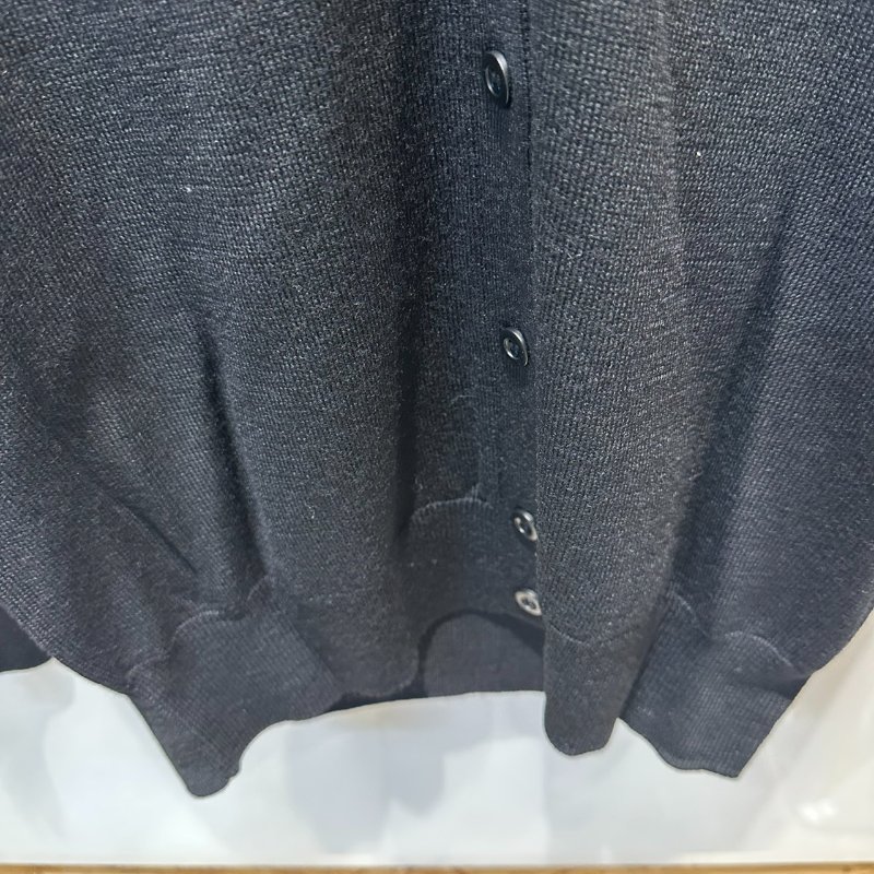 【美收精品】PRADA 黑色針織上衣 B-887【隔月月中將轉賣至日本 上架期限30天】-5