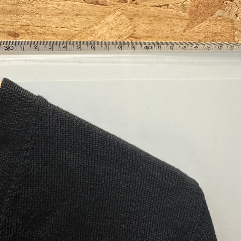 【美收精品】PRADA 黑色針織上衣 B-887【隔月月中將轉賣至日本 上架期限30天】-9