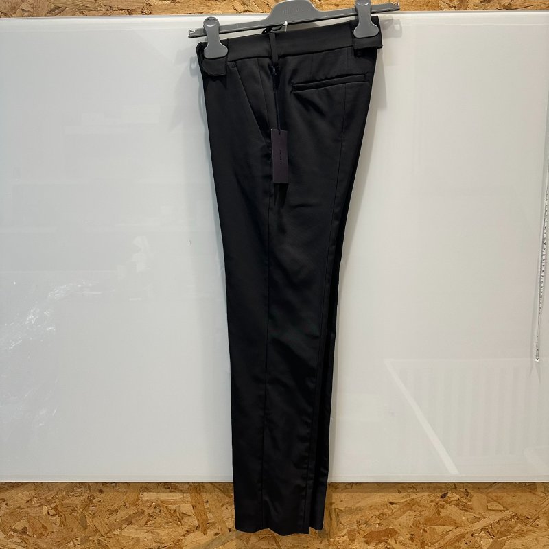 【美收精品】PRADA 黑色西裝褲 B-888【隔月月中將轉賣至日本 上架期限30天】-0