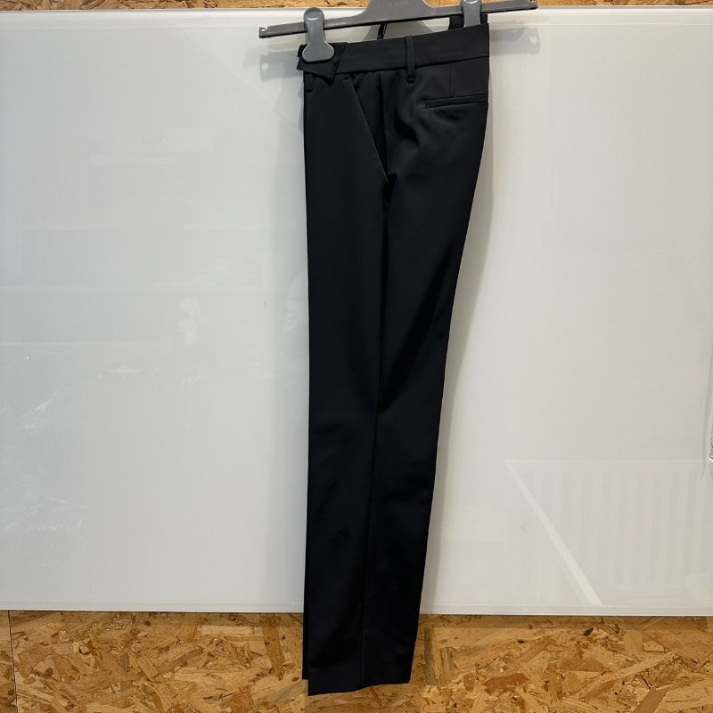 【美收精品】PRADA 黑色西裝褲 B-889【隔月月中將轉賣至日本 上架期限30天】-0