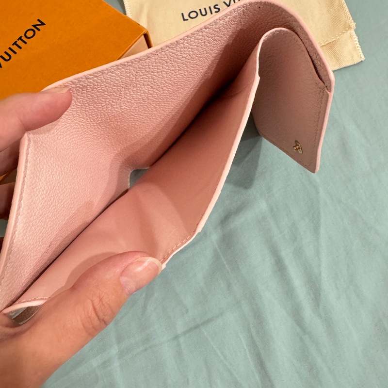 LV草莓牛奶❤️短夾-9