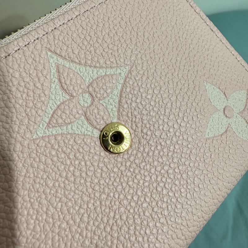 LV草莓牛奶❤️短夾-11