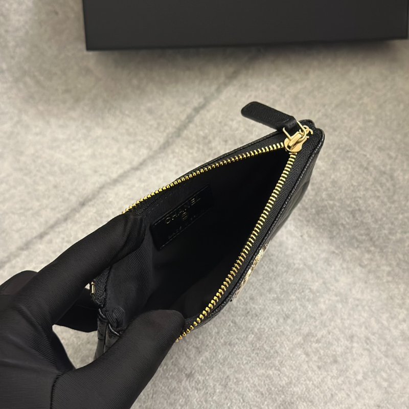 CHANEL 24S一字拉鍊零錢包 - 黑金-4