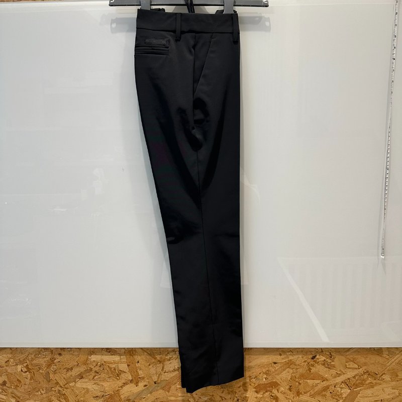 【美收精品】PRADA 黑色西裝褲 B-890【隔月月中將轉賣至日本 上架期限30天】-1