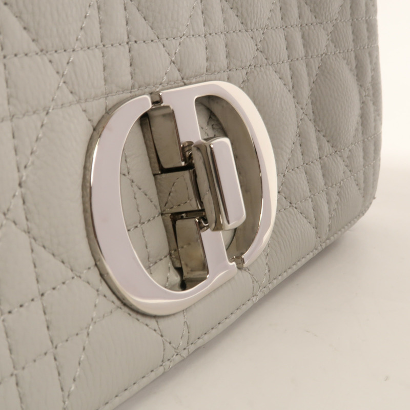 Dior 牛皮皮革Caro Medium銀扣肩,背袋-12