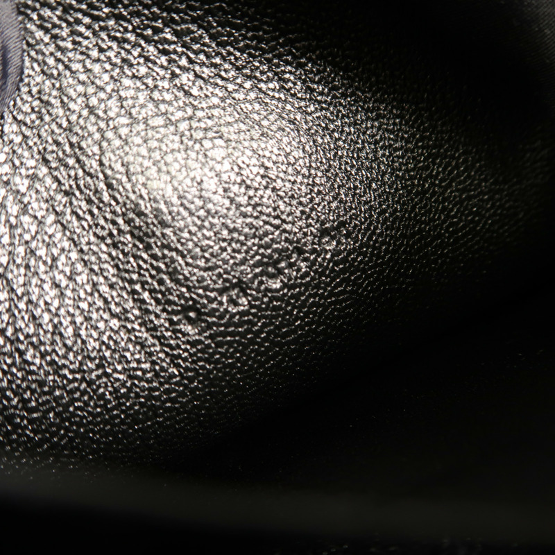 HERMES Chevre皮革Clic 16金扣肩背袋Noir-6