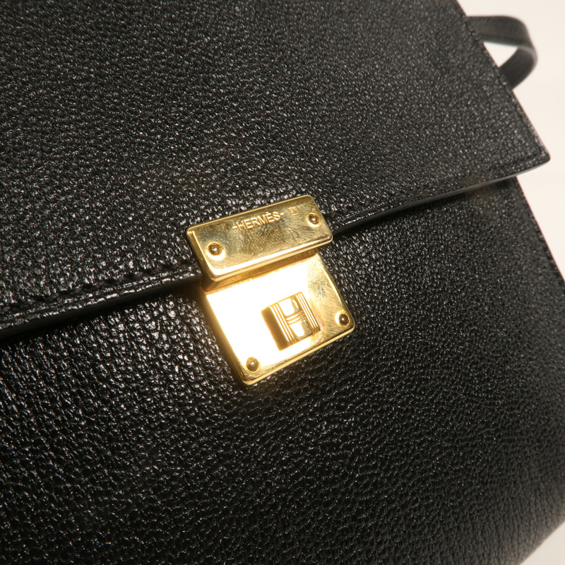 HERMES Chevre皮革Clic 16金扣肩背袋Noir-12