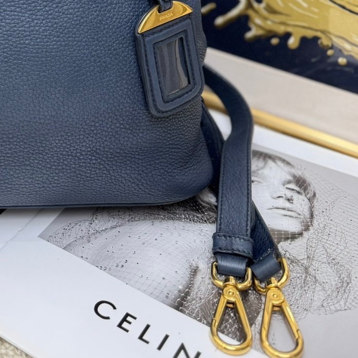 【閒置❤️】 Prada 荔枝紋牛皮藍色金扣手提托特包斜挎包-2