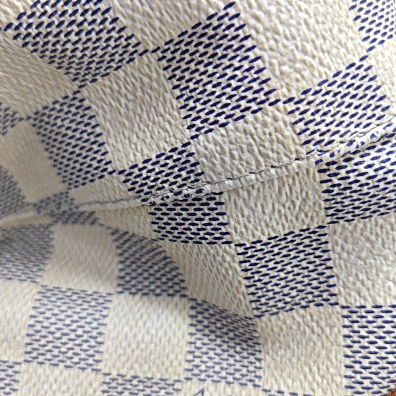 LOUIS VUITTON HAMPSTEAD 小號 白色塗層帆布棋盤格手提包單肩包 金色五金-12