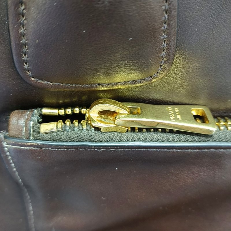 PRADA 托特包 棕色牛皮標誌斜背包手提包單肩包金色五金 可拆式肩帶-7