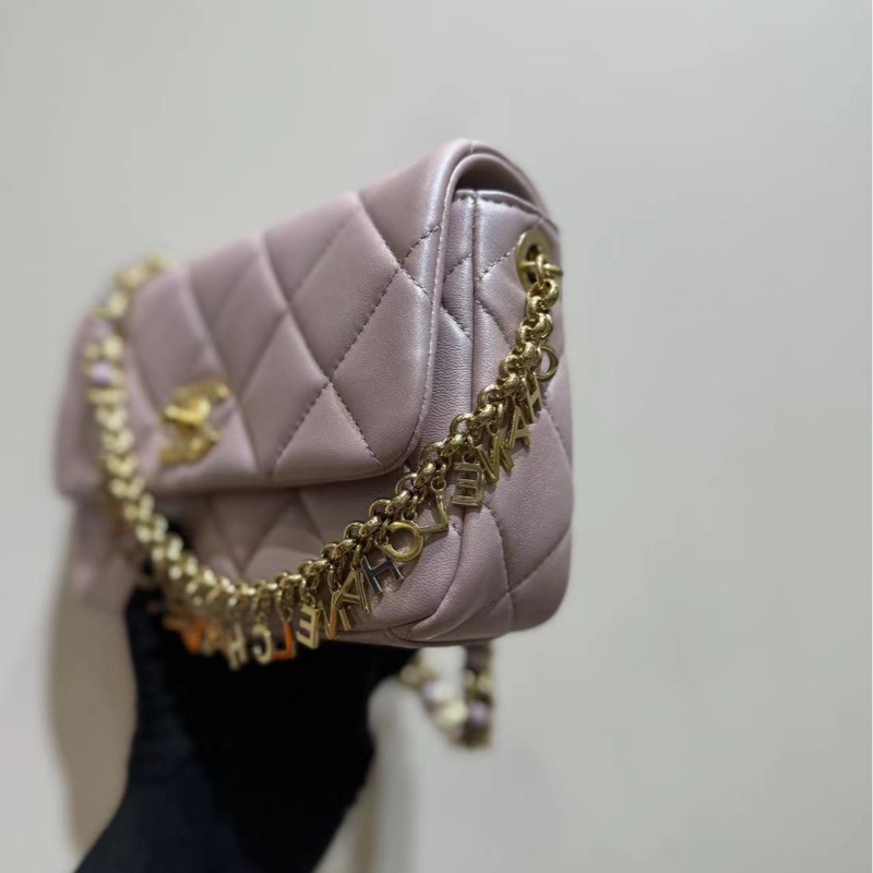 【閒置❤️全套】Chanel 24P珍珠粉 cf 金扣羊皮大mini 單肩斜挎包-4