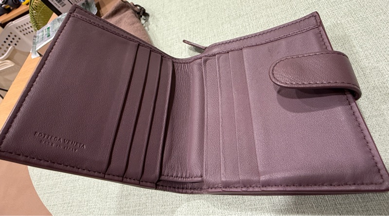 BOTTEGA VENETA INTRECCIATO 小羊皮手工編織短夾 (藕紫色)-9