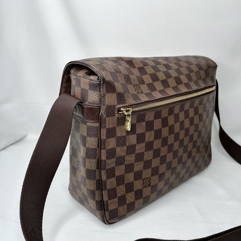 LV 棋盤格雙扣郵差包-5