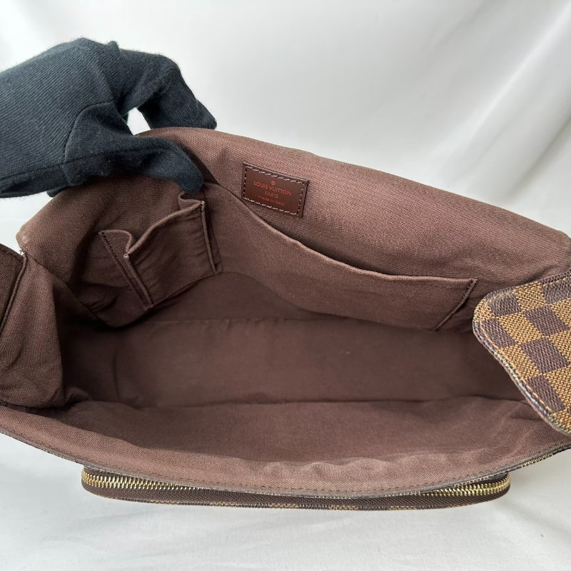 LV 棋盤格雙扣郵差包-7