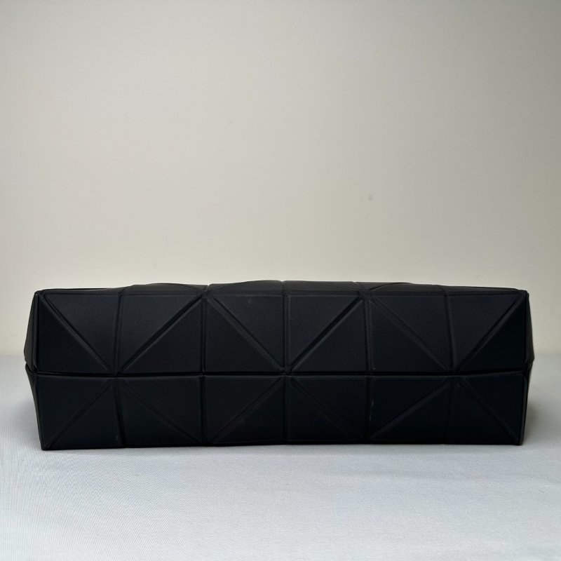 BAOBAO 三宅一生 霧面黑TRACK托特包-8