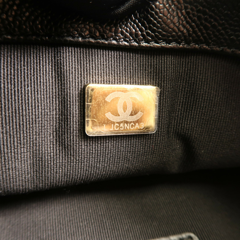 CHANEL 牛皮皮革Mini Flap Bag金扣鏈帶肩背袋-12