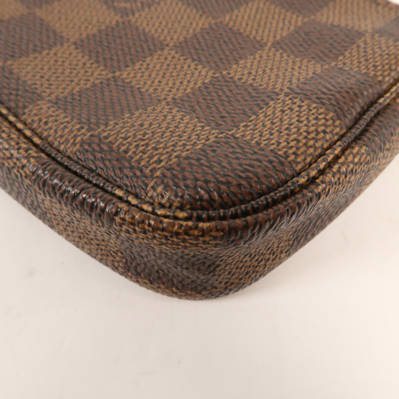 LOUIS VUITTON Damier Mini Pochette金扣手挽袋-8