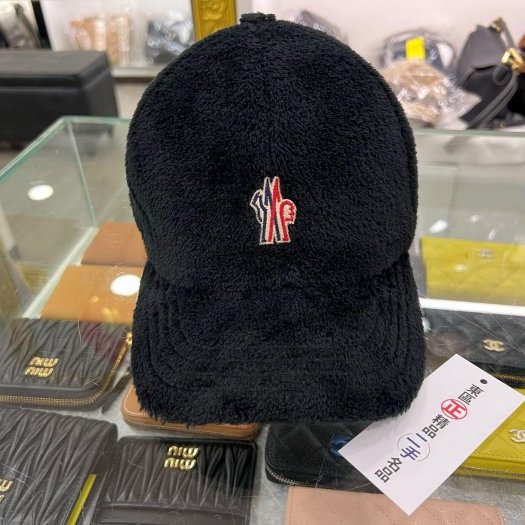 東區正精品㊣Moncler 黑色毛毛logo帽子棒球帽 RZ5799-1
