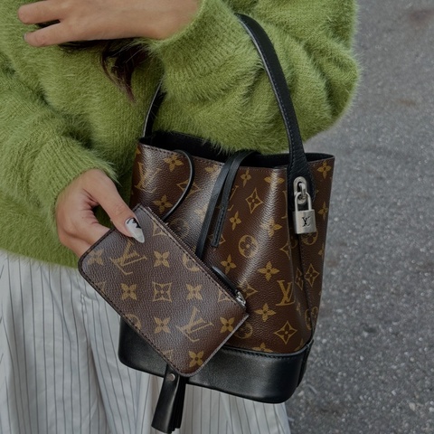 （超新～ 💝） LV NN14 限定發售款 水桶包 專櫃10.3萬！