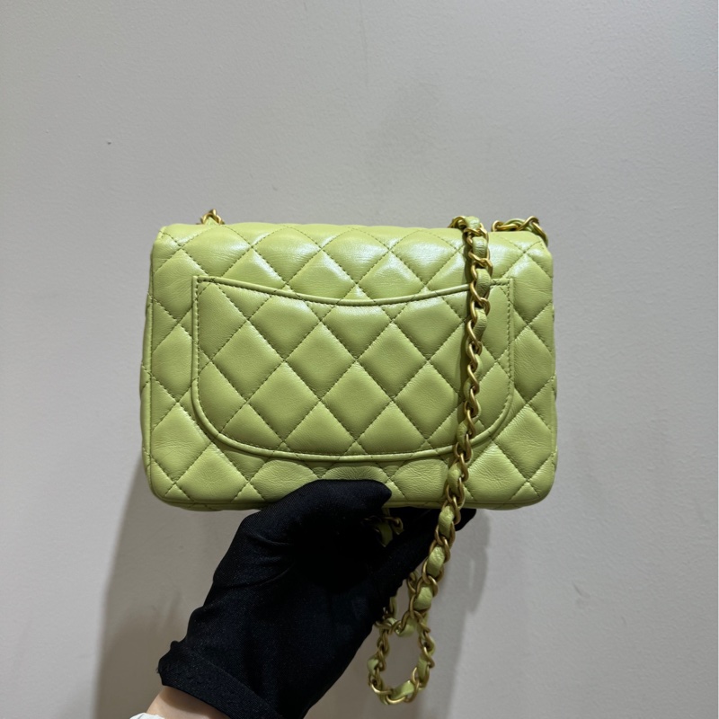 【全套💓】Chanel 23C彩色籌碼徽章綠色琺瑯扣方胖子單肩斜挎包-2