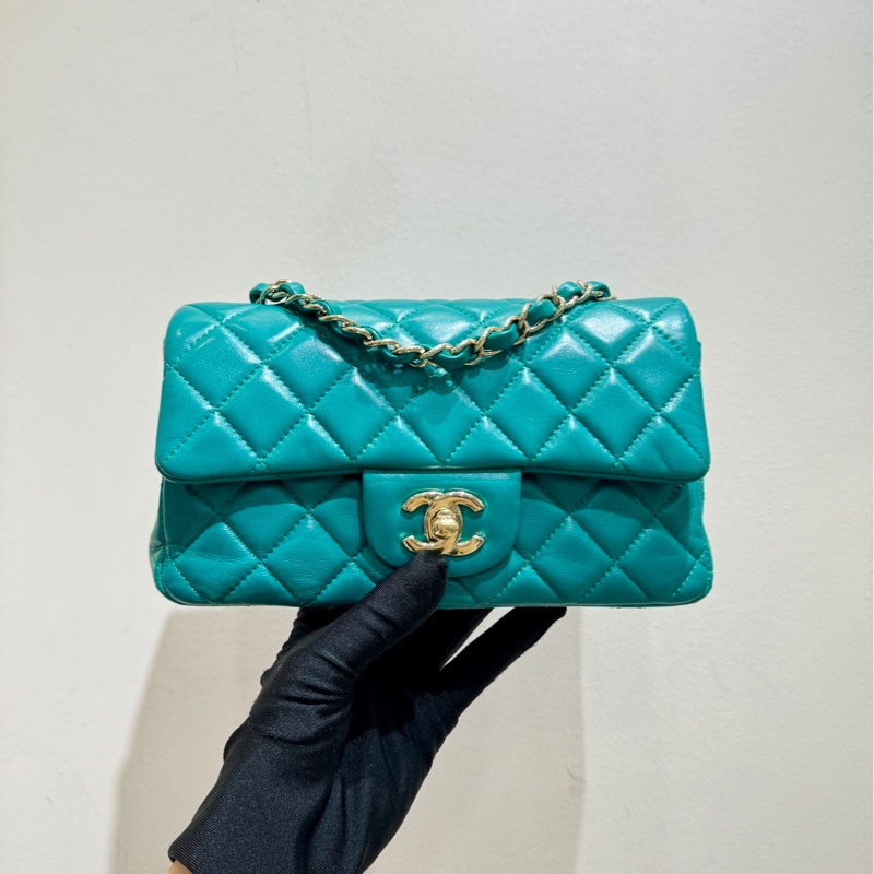 【閒置❤️】 Chanel  CF mini大迷你 湖水藍綠色羊皮淺金扣 單肩斜挎包-1