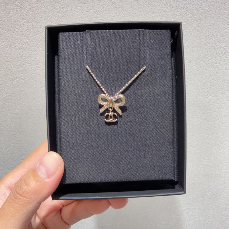 【全❤️】 chanel25k金色小蝴蝶結雙c logo吊墜項鍊項鏈-1