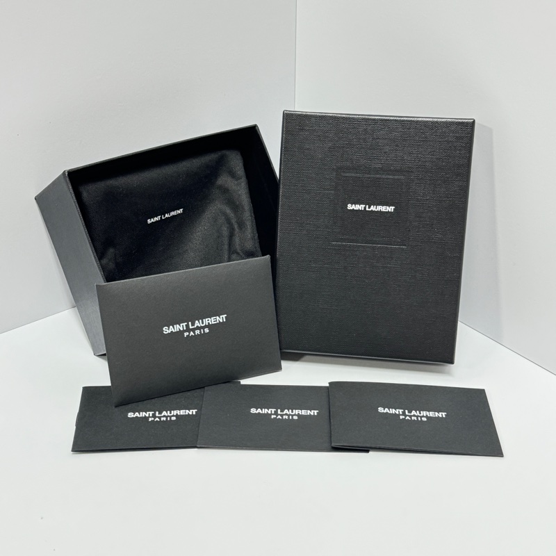 （超便宜🤩） YSL 聖羅蘭 經典款 三折短夾 專櫃22100！-2