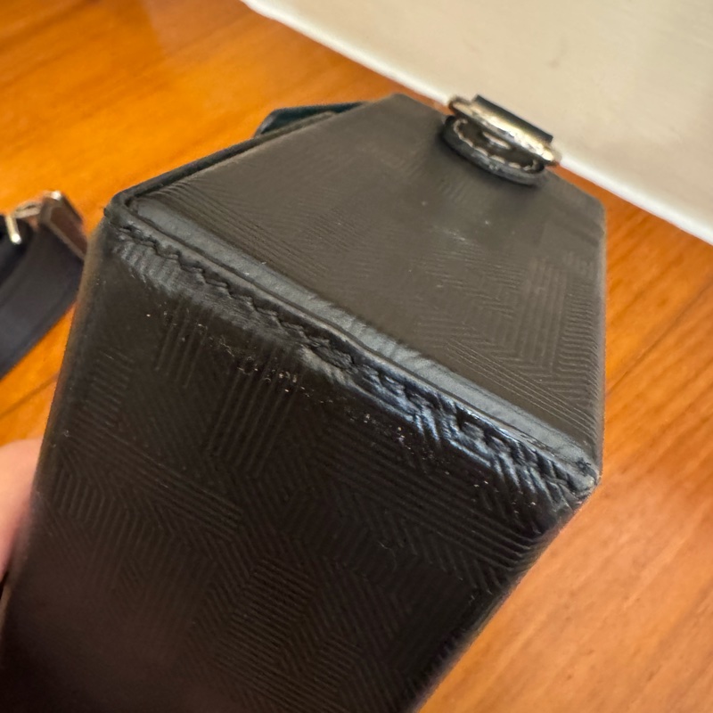 Fendi黑色硬殼手提兩用包-12