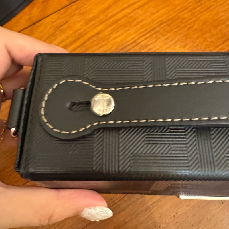 Fendi黑色硬殼手提兩用包-18