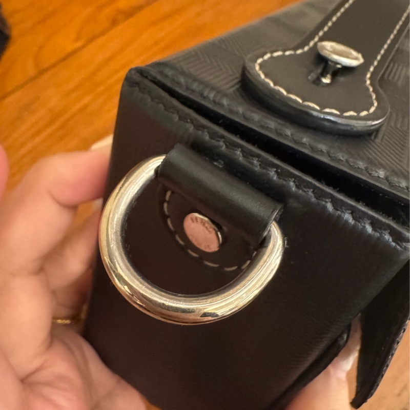 Fendi黑色硬殼手提兩用包-19