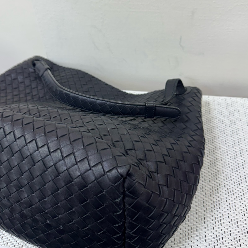 Bottega Veneta黑編織肩背包-9