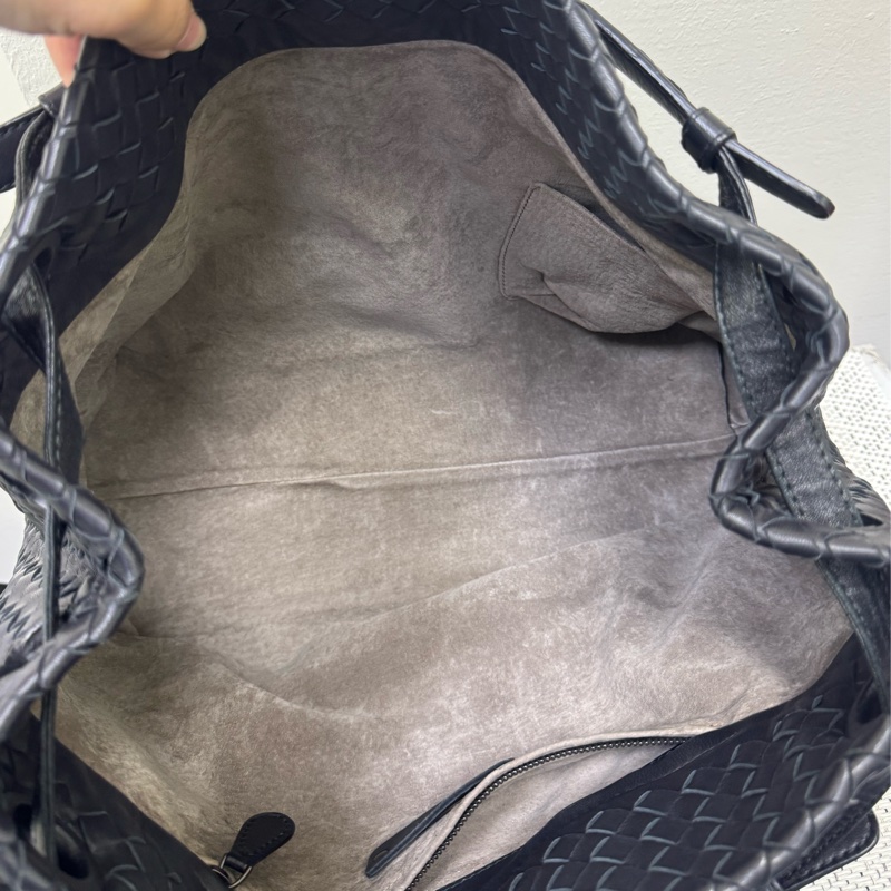 Bottega Veneta黑編織肩背包-14