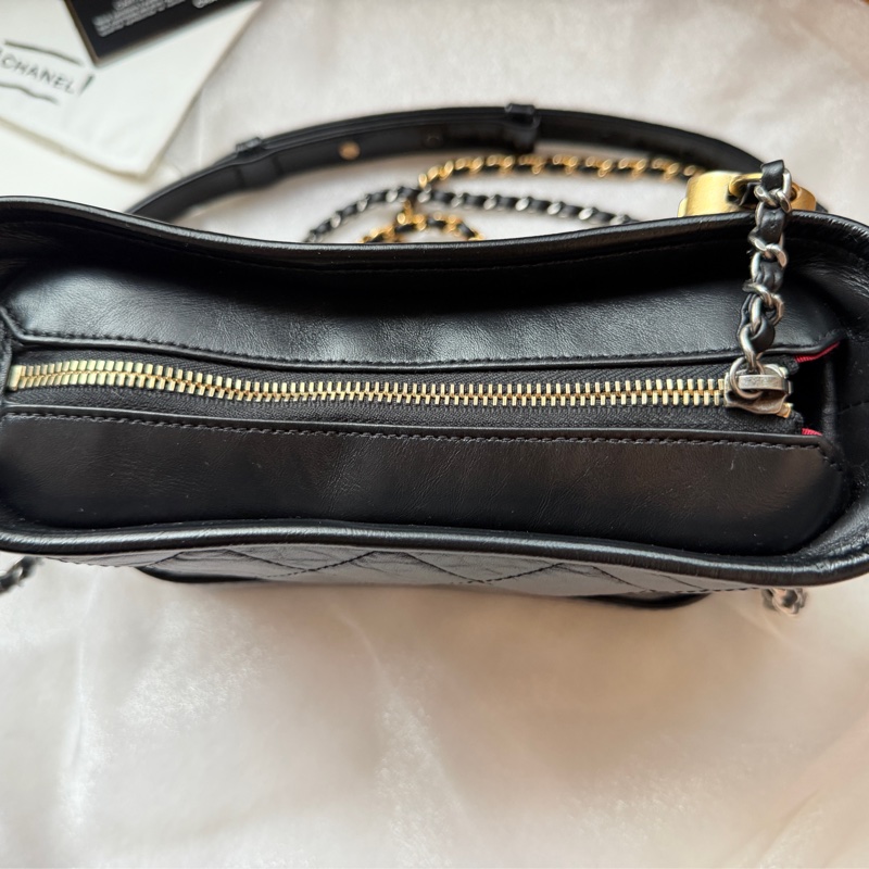 Chanel 香奈兒 ❤︎巴黎總店白盒❤︎黑色提把流浪包小號 29開-20