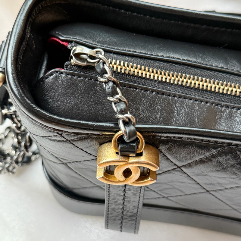 Chanel 香奈兒 ❤︎巴黎總店白盒❤︎黑色提把流浪包小號 29開-25